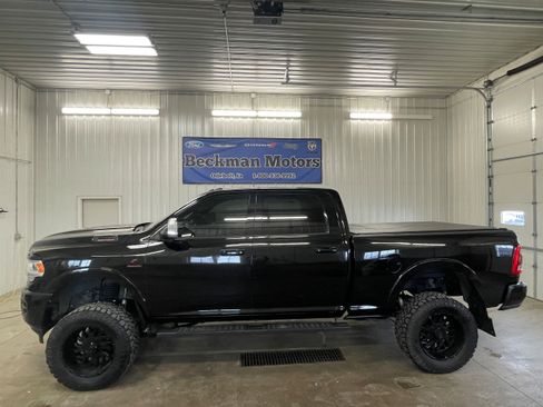 Used 2019 RAM 2500 Laramie image 2