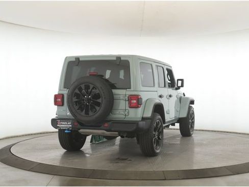 Used 2024 Jeep Wrangler Unlimited Sahara image 7