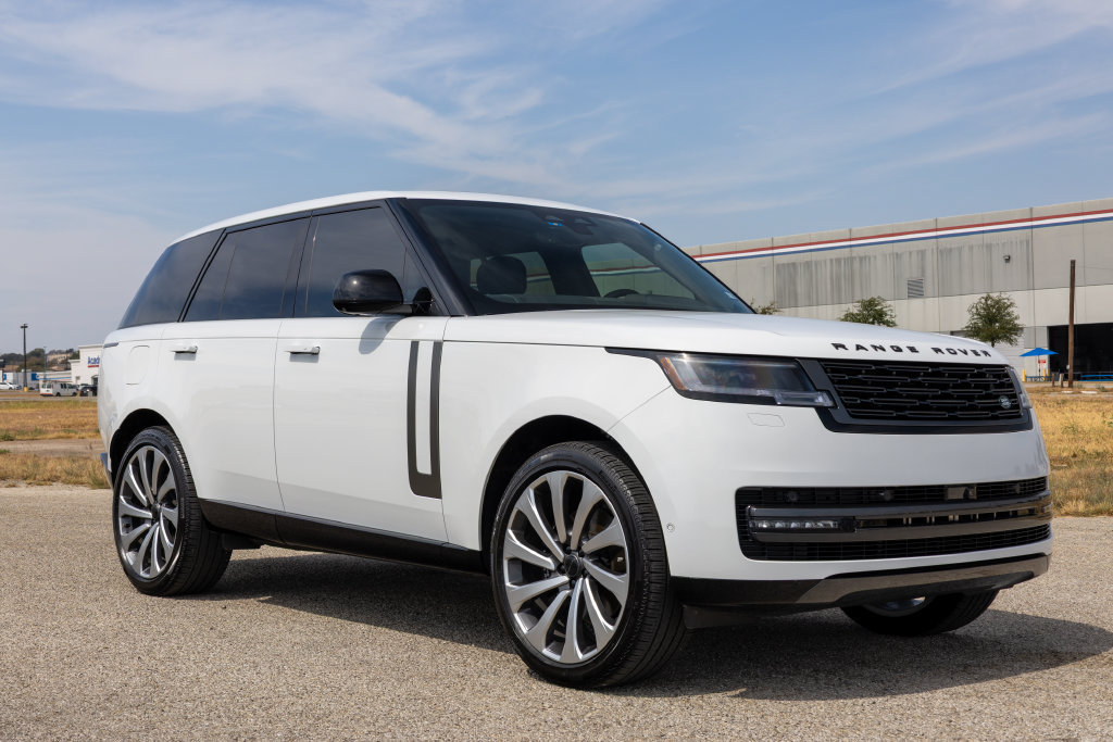 Used 2026 Land Rover Range Rover SE AWD/4WD image 1