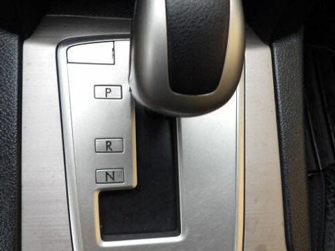 Used 2012 Subaru Outback 2.5i w/ Alloy Wheel Pkg image 15