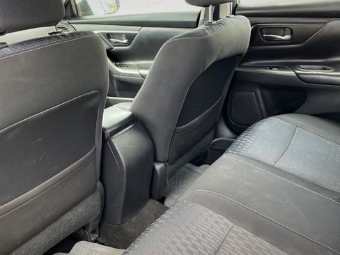Used 2016 Nissan Altima 2.5 S w/ Power Driver Seat Package FWD image 12