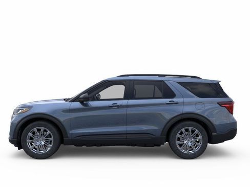 New 2026 Ford Explorer Active w/ Active Comfort Package image 4