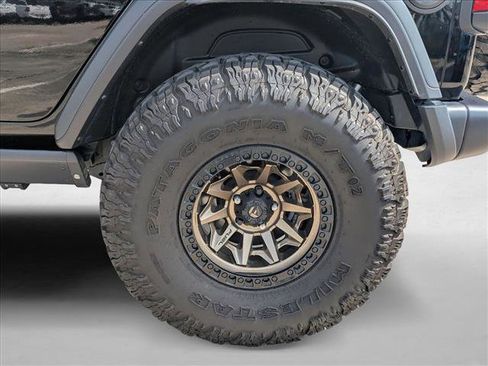 Used 2025 Jeep Wrangler Unlimited Sport AWD/4WD image 7