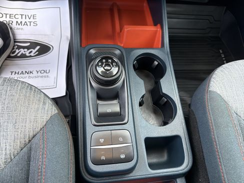 Used 2022 Ford Maverick XLT FWD image 12