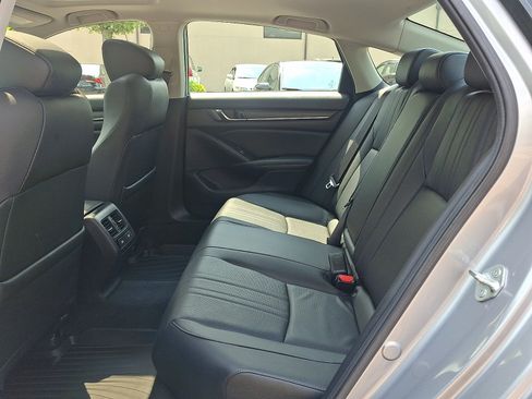 Used 2021 Honda Accord EX-L image 10