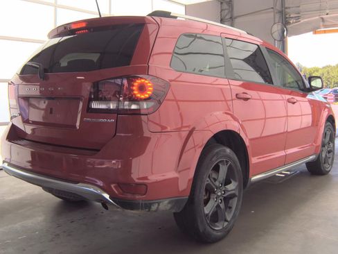 Used 2020 Dodge Journey Crossroad FWD image 4