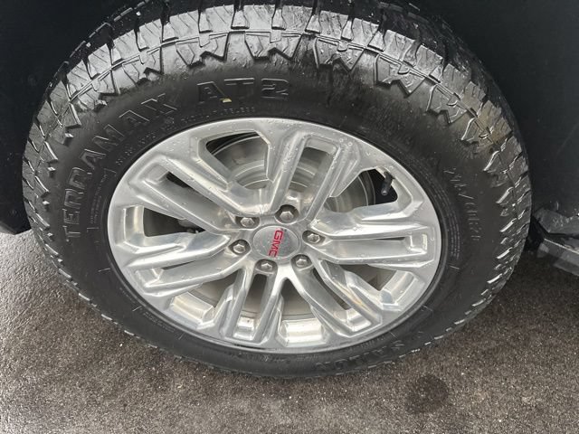 Used 2023 GMC Yukon XL SLT AWD/4WD image 10