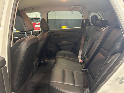 Used 2026 Nissan Rogue SL AWD/4WD image 29