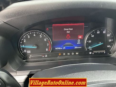 Used 2020 Ford Explorer XLT w/ Comfort Package image 11