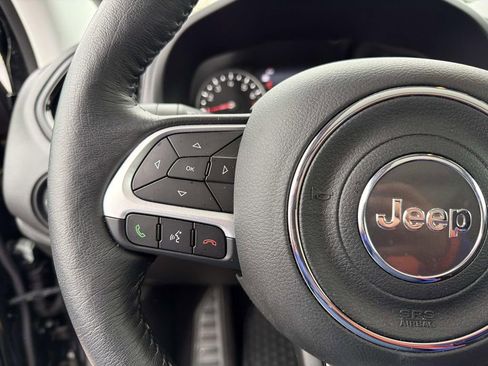 Used 2023 Jeep Renegade Altitude w/ Sun/Sound Group image 28
