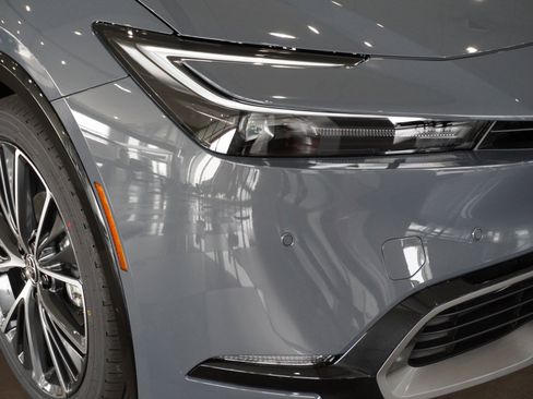 New 2026 Toyota Prius XLE image 3