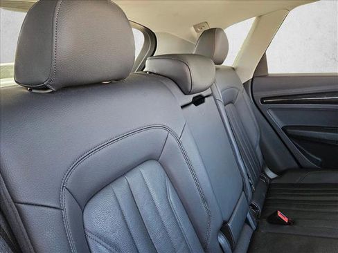 Used 2018 Audi Q5 2.0T Premium Plus w/ Premium Plus Package image 24