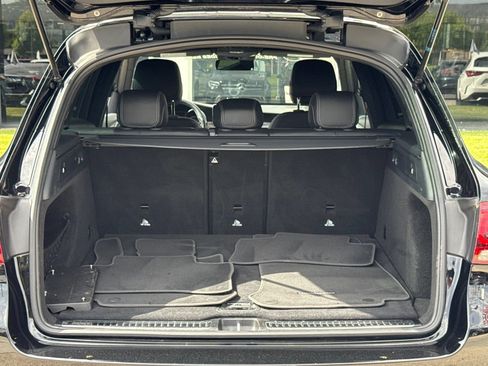 Used 2022 Mercedes-Benz GLC 300 w/ Multimedia Package Lite image 16