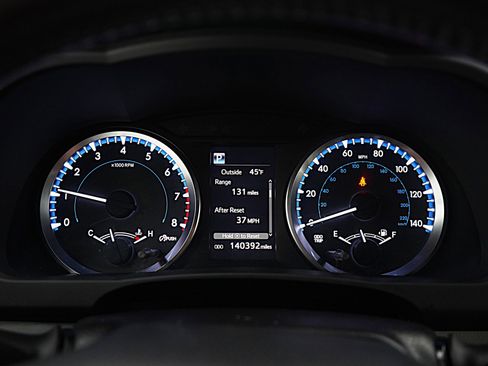 Used 2017 Toyota Highlander Plus image 26