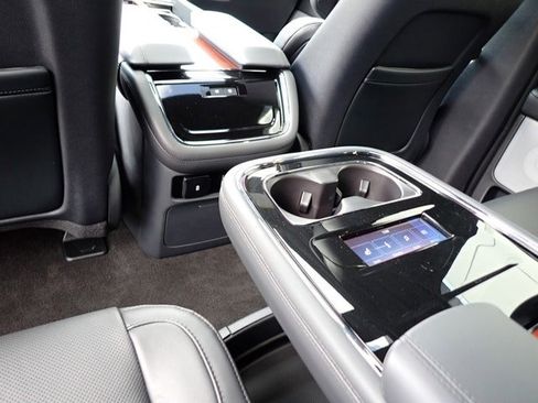 New 2024 Lincoln Navigator L Reserve image 18