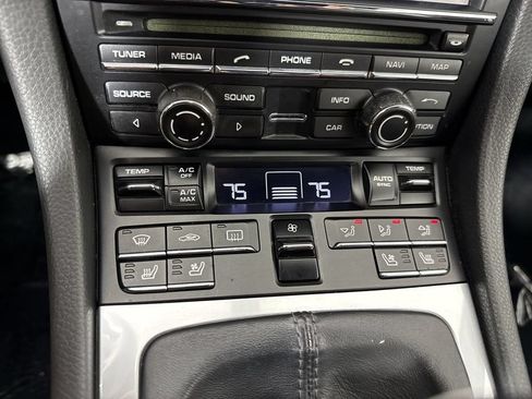 Certified 2014 Porsche 911 Carrera RWD image 28
