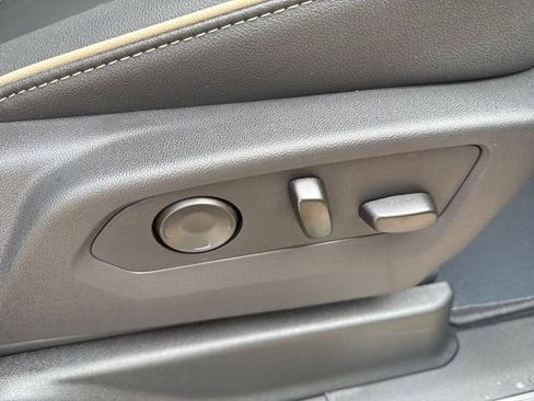 New 2026 GMC Yukon XL Elevation AWD/4WD image 59