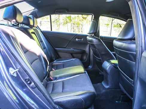 Used 2016 Honda Accord Sport image 15