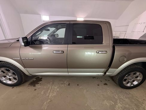 Used 2010 Dodge Ram 1500 Truck Laramie AWD/4WD image 4
