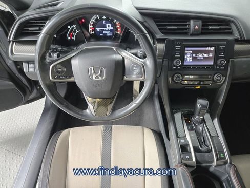Used 2018 Honda Civic Sport image 14