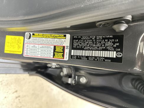 Certified 2025 Lexus ES 350 w/ Accessory Package (Z2) FWD image 35