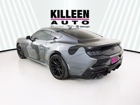 Used 2025 Ford Mustang GT RWD image 5