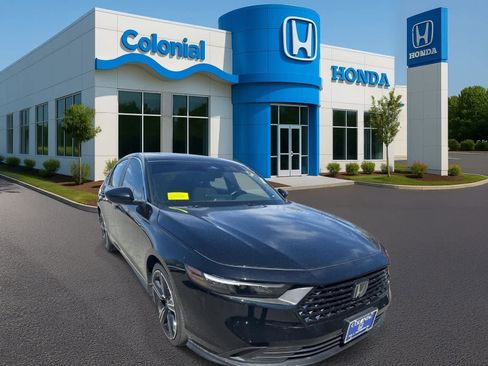 Used 2024 Honda Accord Sport image 9
