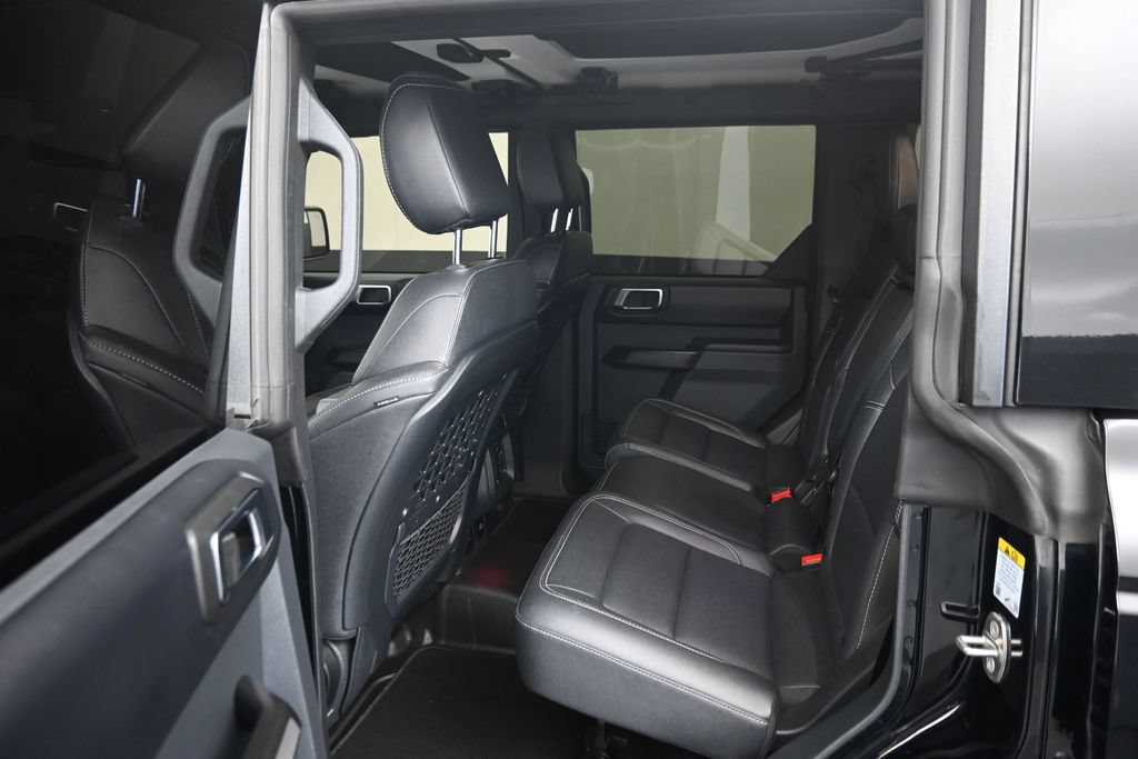 Used 2025 Ford Bronco Badlands AWD/4WD image 10