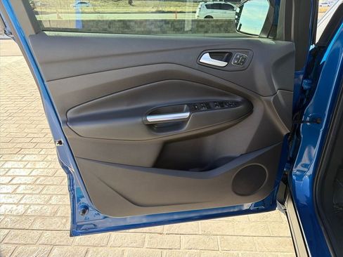 Used 2017 Ford Escape Titanium w/ Equipment Group 301A image 10