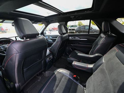 Certified 2025 Ford Explorer ST AWD/4WD image 22