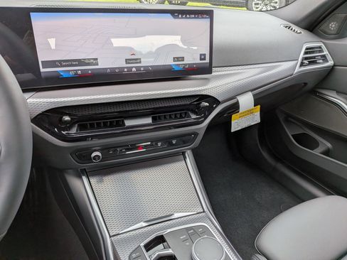 New 2026 BMW 330i Sedan w/ M Sport Package RWD image 22