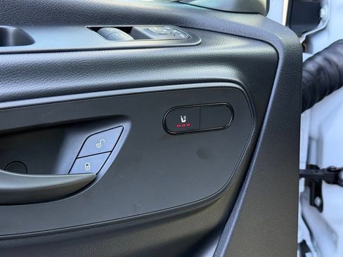 New 2026 Mercedes-Benz Sprinter 2500 image 3