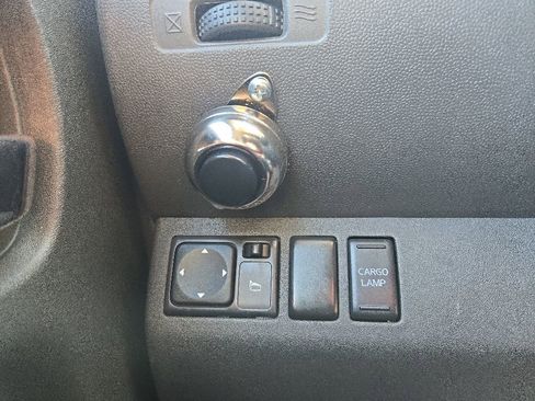 Used 2012 Suzuki Equator Sport AWD/4WD image 48