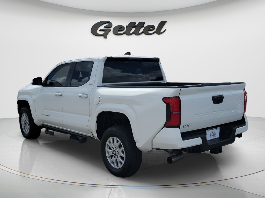 Used 2024 Toyota Tacoma SR5 RWD image 7