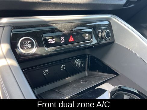 Used 2025 Audi Q5 Premium Plus w/ Premium Plus image 9