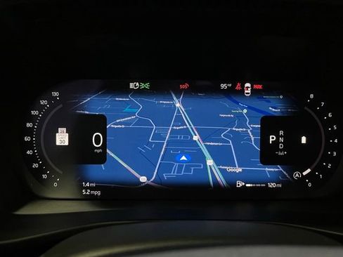 Used 2024 Volvo XC40 B5 Core AWD/4WD image 17
