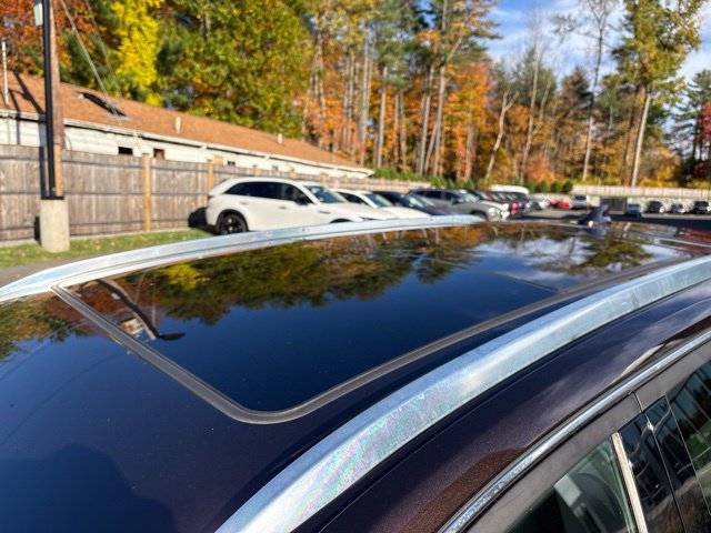 Used 2020 Buick Envision Essence AWD/4WD image 2