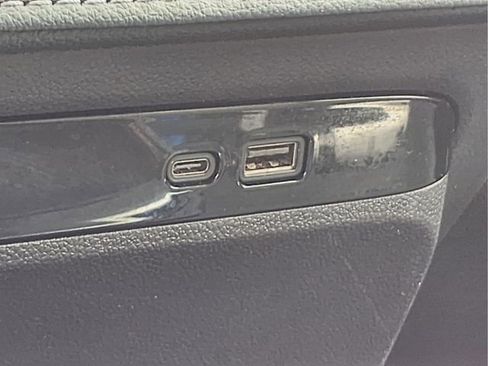 Certified 2025 Buick Enclave Preferred image 10