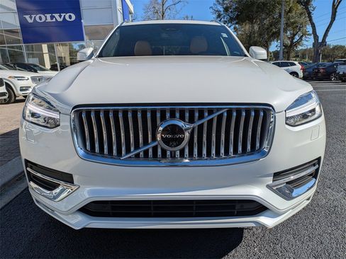 Certified 2024 Volvo XC90 B6 Ultimate w/ Lounge Package image 9