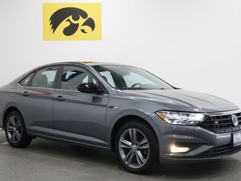 Used 2019 Volkswagen Jetta R-Line image 6