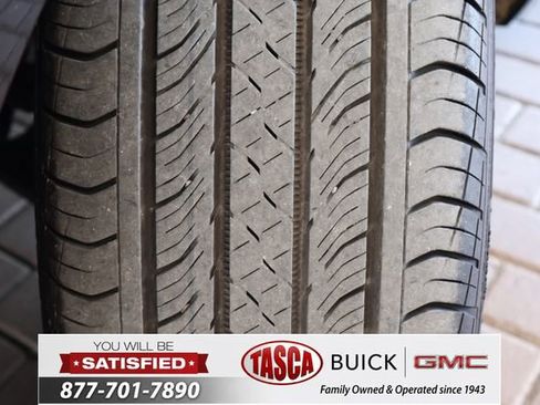 Used 2024 Buick Envista Sport Touring w/ Experience Buick Package FWD image 11