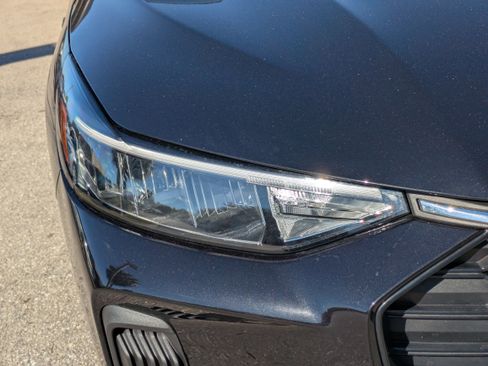 Used 2025 Ford Escape ST-Line image 10