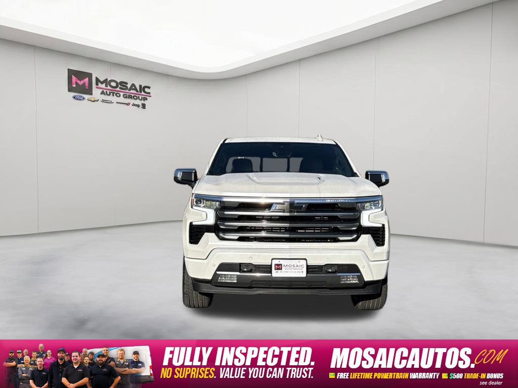 Used 2024 Chevrolet Silverado 1500 High Country AWD/4WD image 2