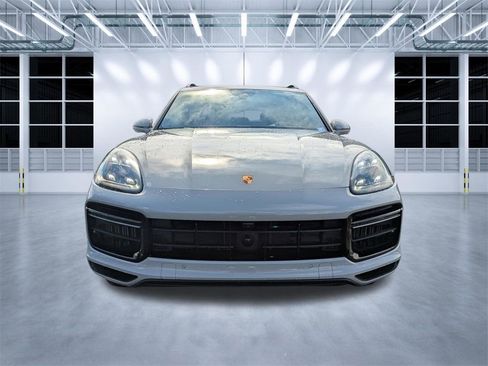 Used 2021 Porsche Cayenne Turbo AWD/4WD image 9