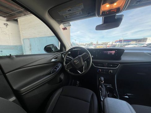 Used 2025 Buick Encore GX Preferred image 34