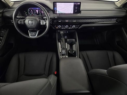 Used 2025 Honda Accord Touring image 8