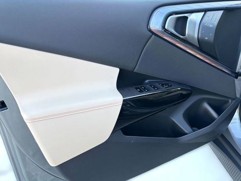 New 2026 BMW X3 xDrive30 w/ Premium Package AWD/4WD image 19