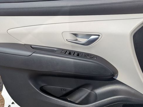 New 2026 Hyundai Tucson SE image 13