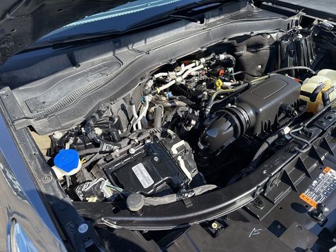 Used 2022 Ford Explorer XLT w/ Equipment Group 202A image 33