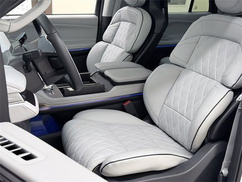 New 2025 Lincoln Navigator L Black Label w/ Black Label Special Edition image 34